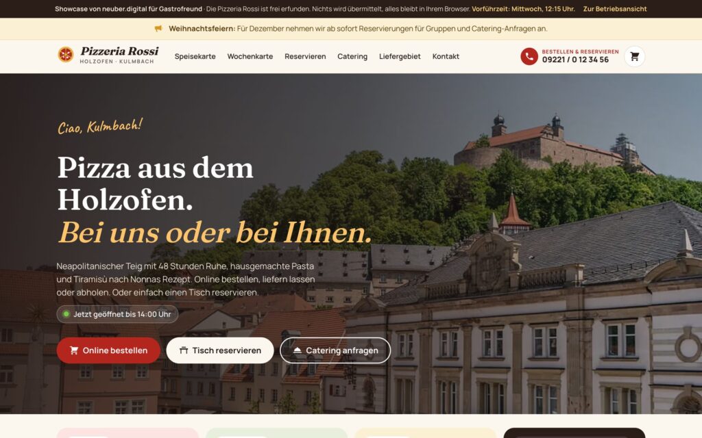 Gastrofreund-Demo: Startseite der erfundenen Pizzeria Rossi mit Öffnungsstatus und Knöpfen für Bestellen, Reservieren und Catering